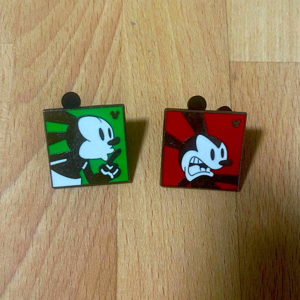 Oswald Disney Pin Set- 2
